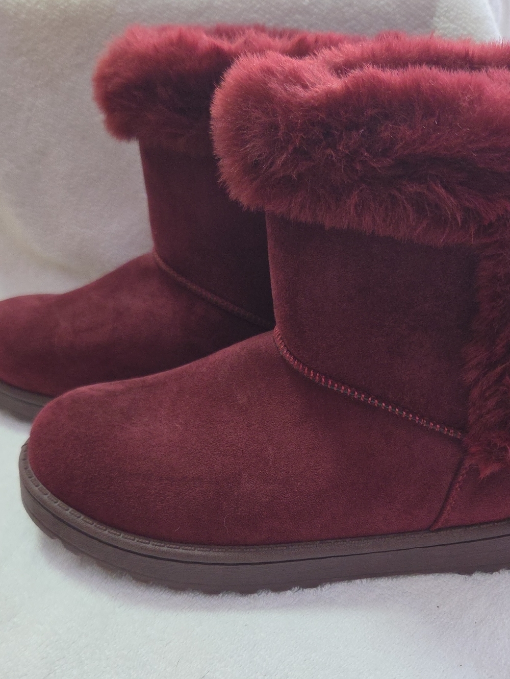 White Mountain Women's Faux Fur Cuff Winter Boots - Burgundy Sz 8 1/2